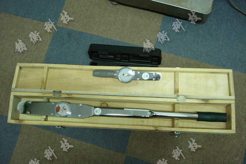 表盤式扭力扳手圖片