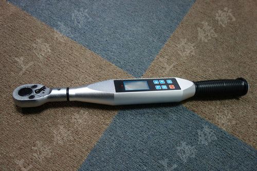 ���@Ť������